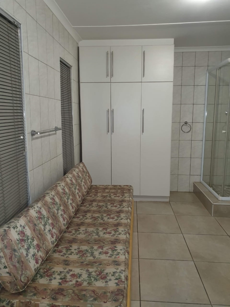 To Let 2 Bedroom Property for Rent in Worcester Western Cape